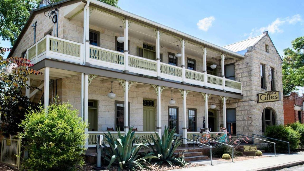 Hotel Giles คอมฟอร์ท ภายนอก รูปภาพ