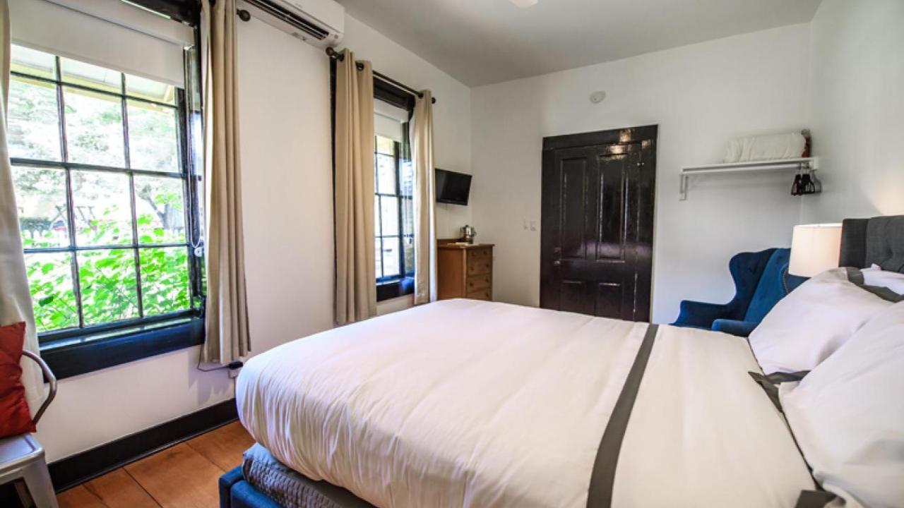 Hotel Giles คอมฟอร์ท ภายนอก รูปภาพ