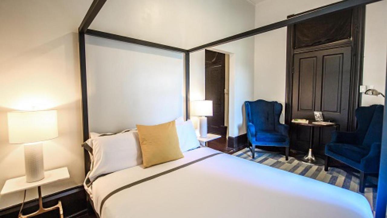 Hotel Giles คอมฟอร์ท ภายนอก รูปภาพ
